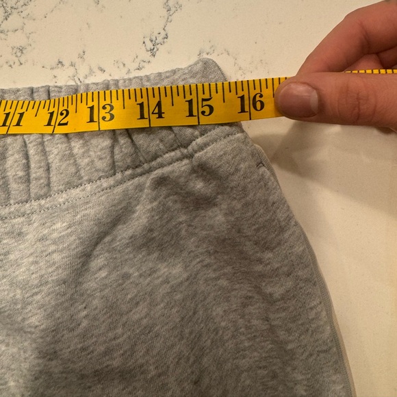 UNIQLO contrast panel trim sweatpants NWOT - Picture 4 of 8